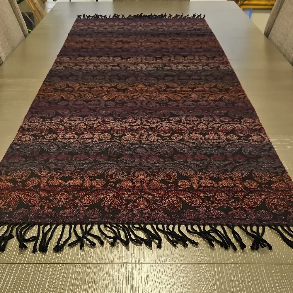 True Vintagehome 80's Multiple Color Paisley Table Runner W Fringe 27